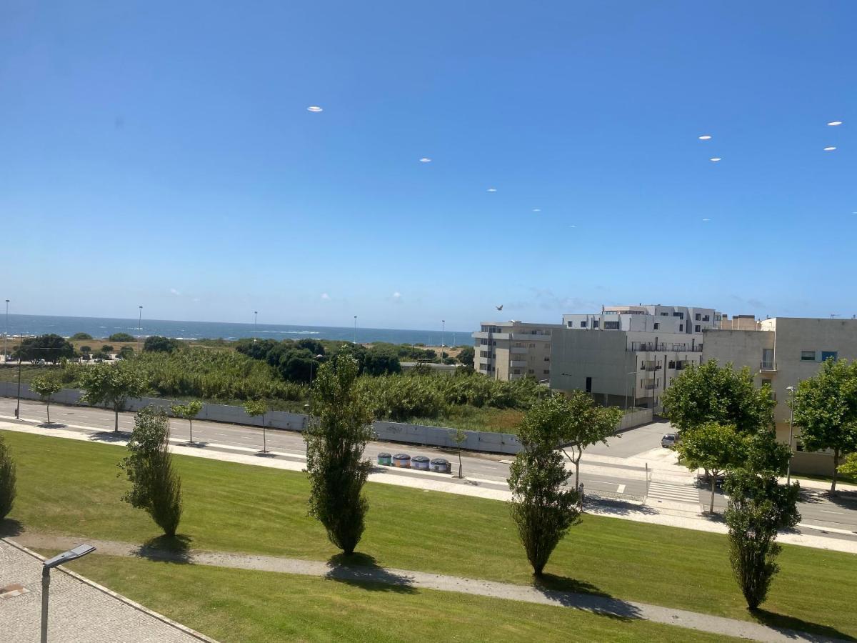 Beach Front With Rooftop ヴィラ・ド・コンデ エクステリア 写真